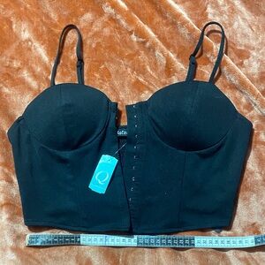 Top tank black NEW size L ♥️FREE SHIPPING ♥️ NEW